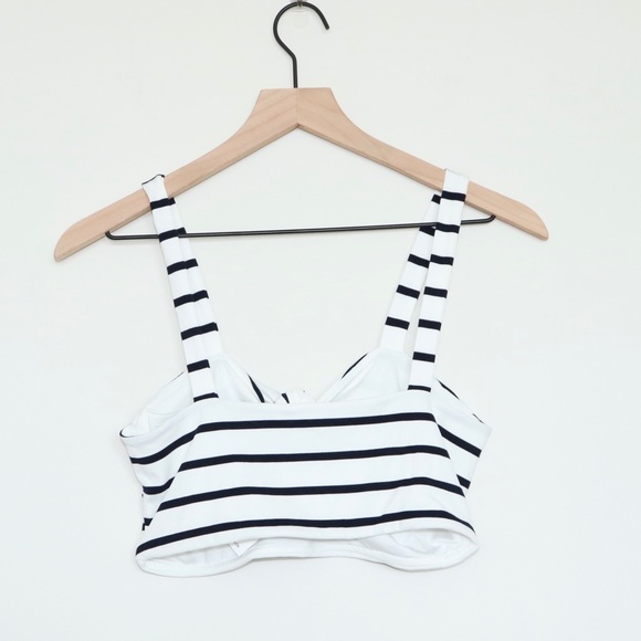 Revolve BB Dakota White Navy Crop Top S - Picture 2 of 4
